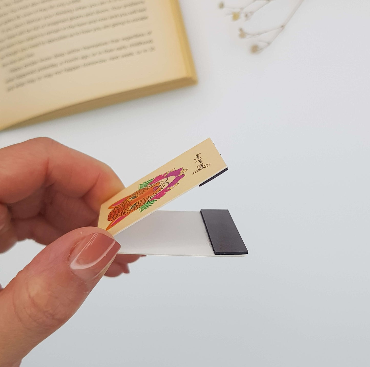 Bold and Strong Magnetic Bookmark - Beige