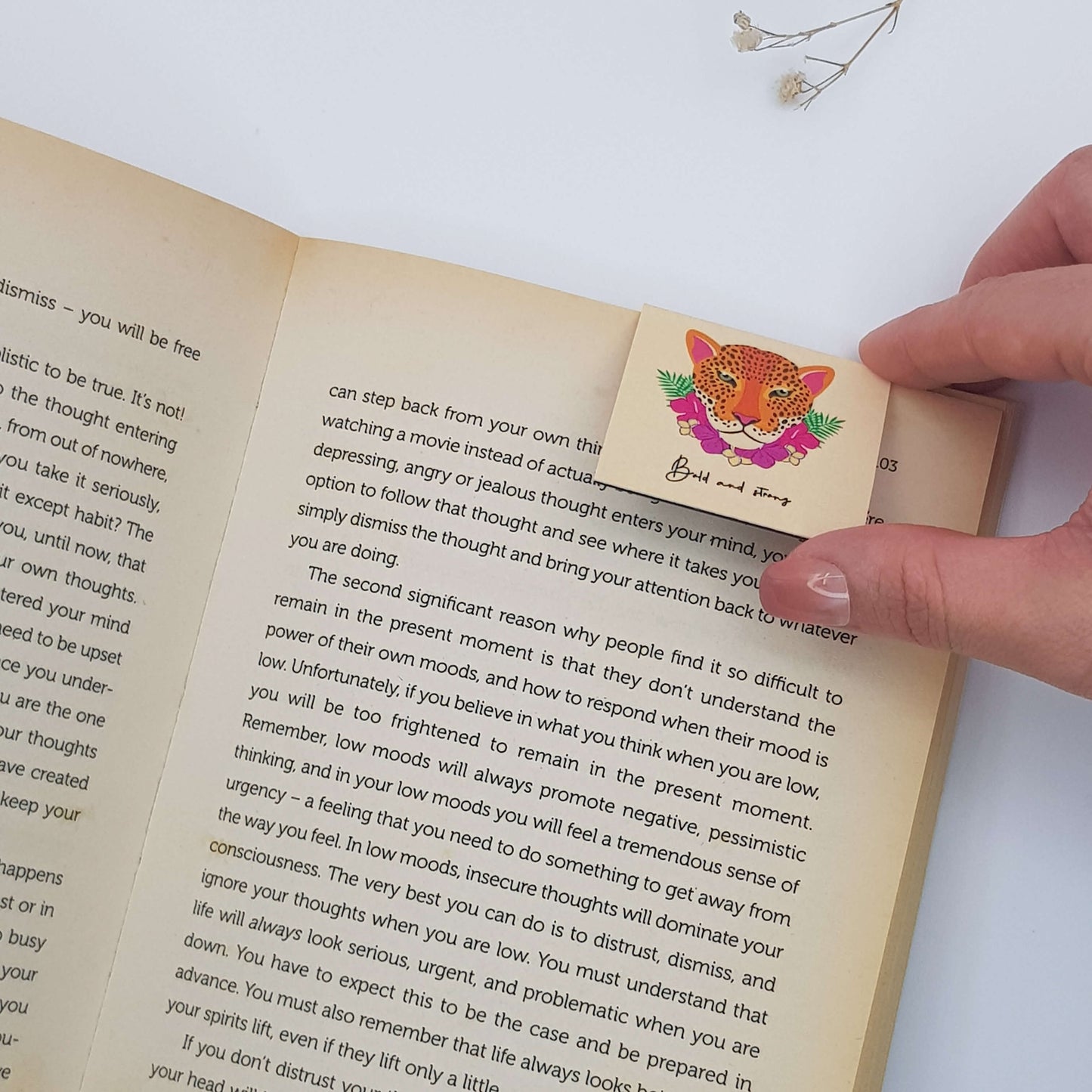 Bold and Strong Magnetic Bookmark - Beige