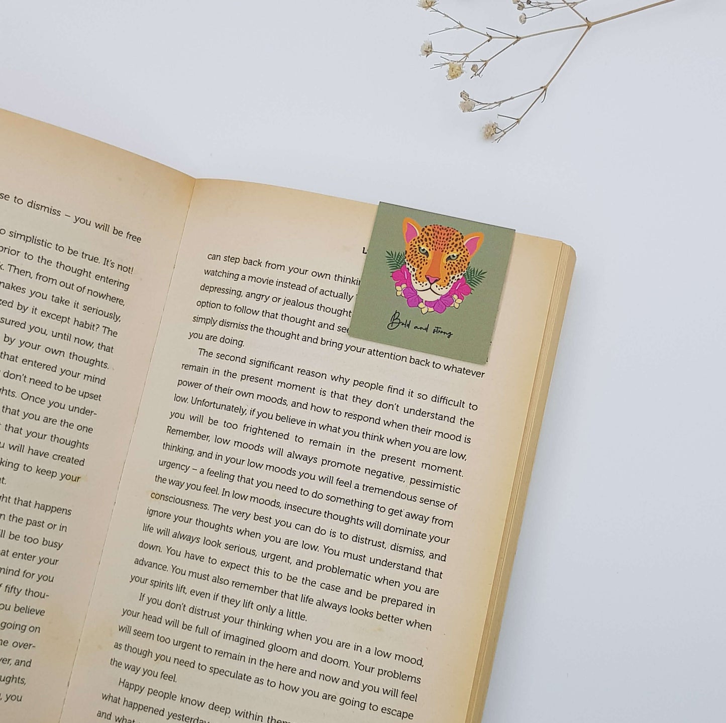 Bold and Strong Magnetic Bookmark - Dark Green