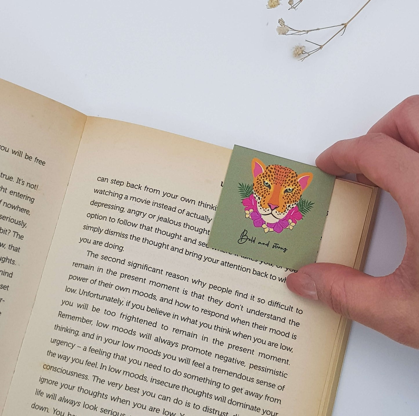 Bold and Strong Magnetic Bookmark - Dark Green