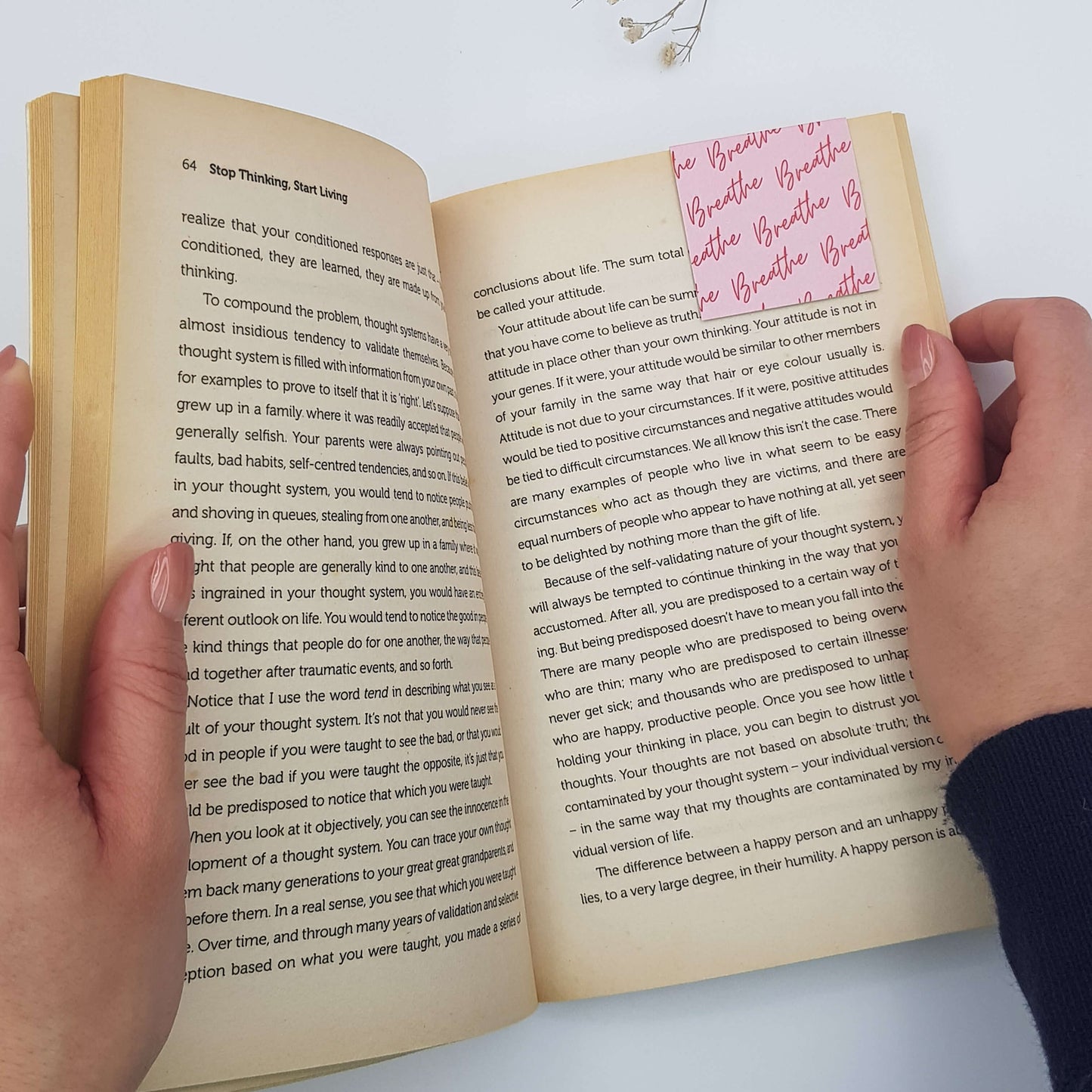 Breathy Flower Magnetic Bookmark